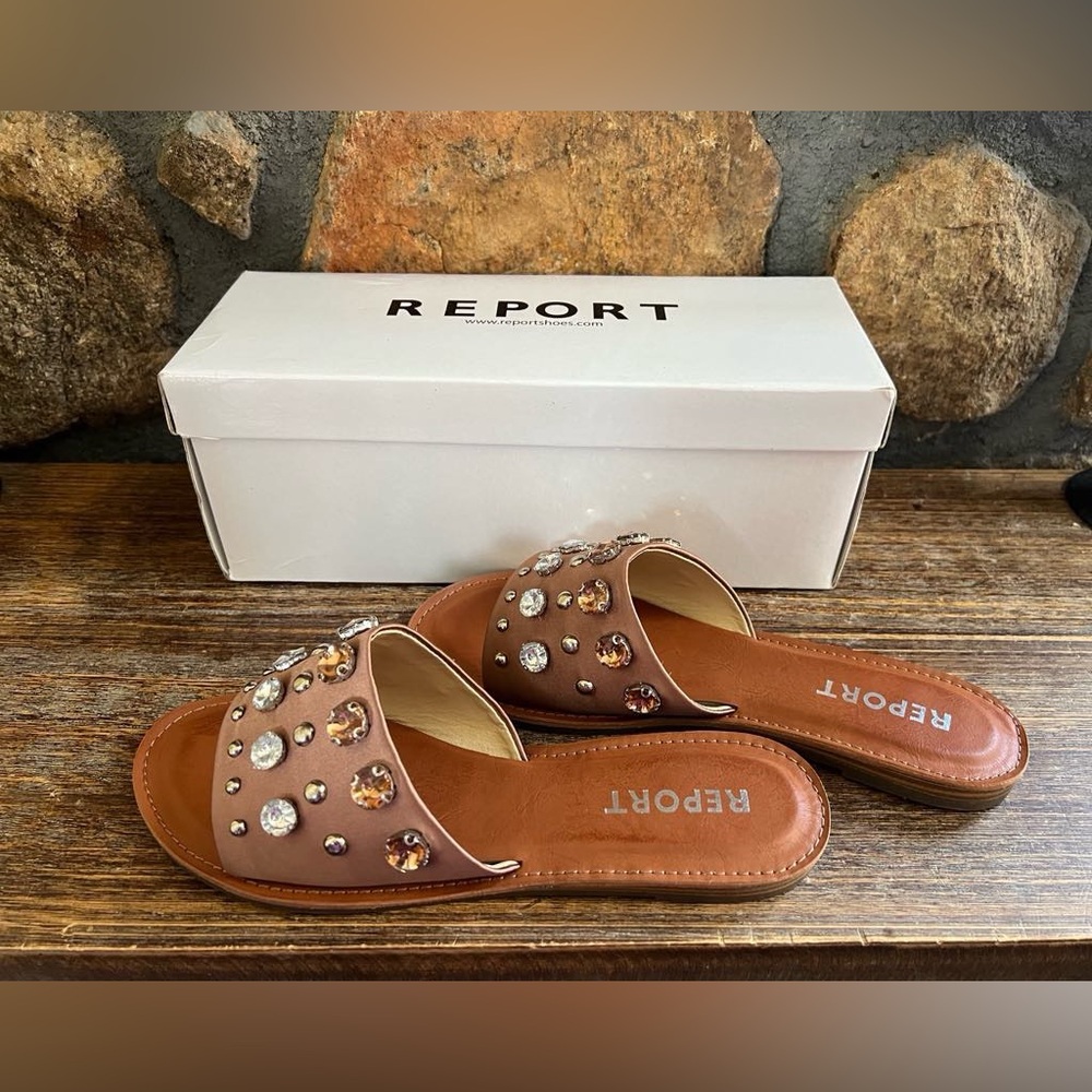Report NIB Queenie Crystal & Stud Embellished Slide Sandals Size 8.5